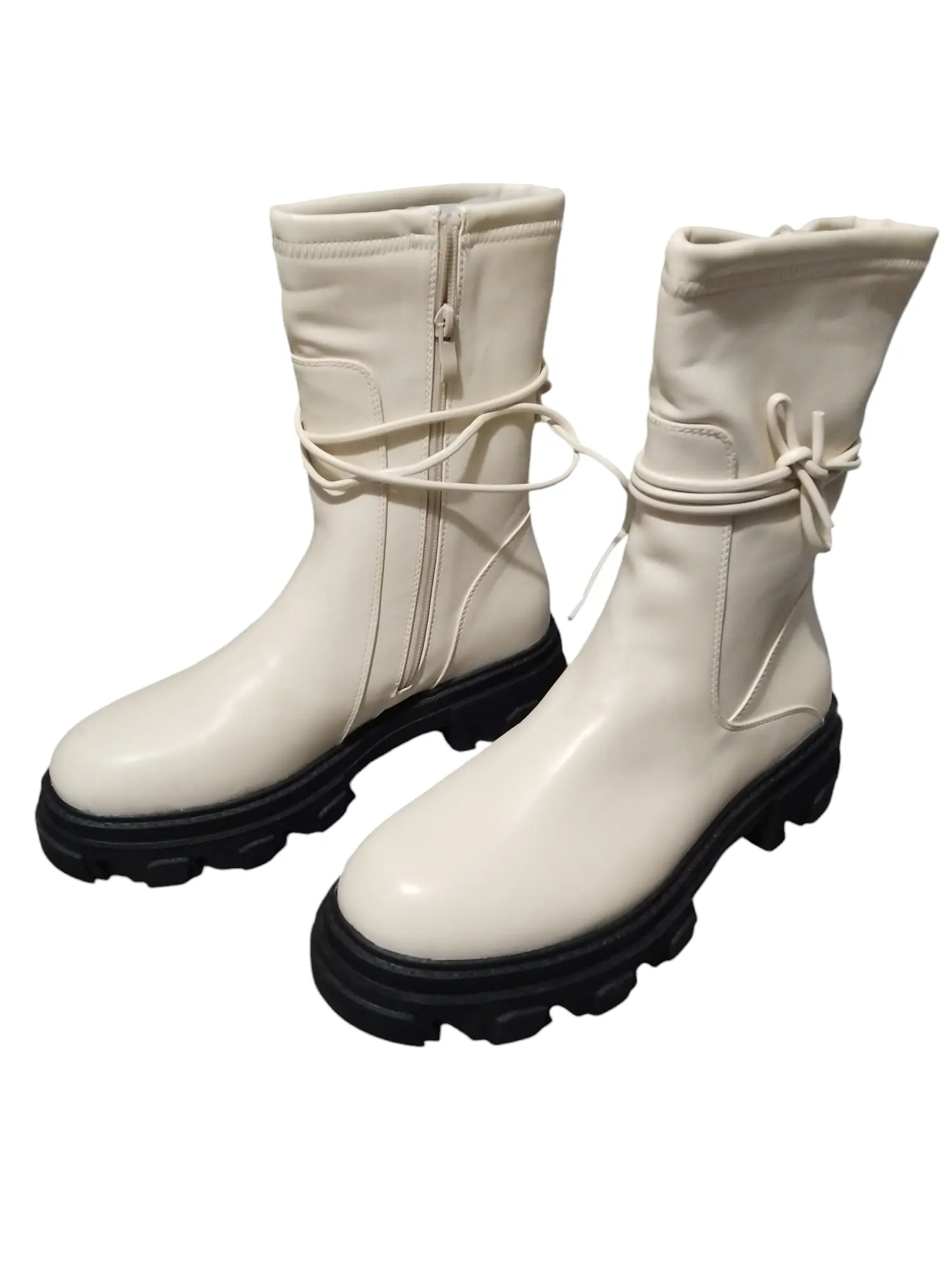 Buty_damskie_botki_bezowe_DEE_ZEE